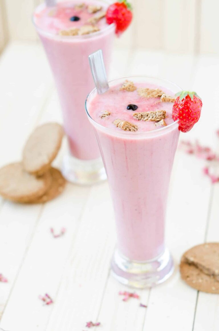 Strawberry Ginger Snap Smoothie Recipe
