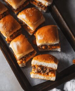 Cheeseburger Sliders With Hawaiian Rolls Recipe