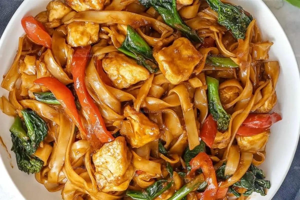 Drunken Noodles (Pad Kee Mao) Recipe