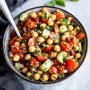 Tomato, Garlic And Chickpea Salad Recipe