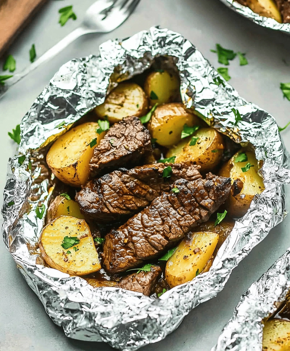 Garlic Steak & Potato Foil Packets Recipe