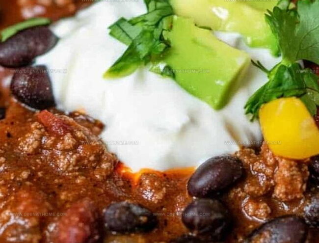Beef & Bean Chili Bobby Flay Style