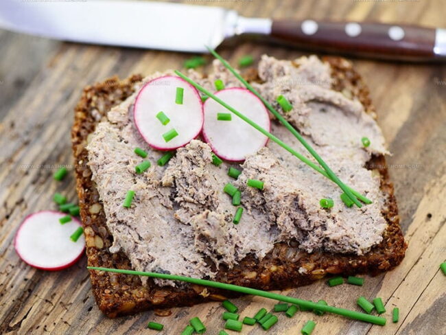 The Making Process Of Liverwurst And Braunschweiger