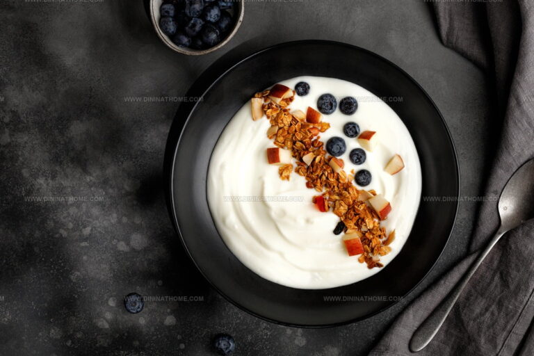 4 Vegan Swaps That Replace Greek Yogurt Smoothly