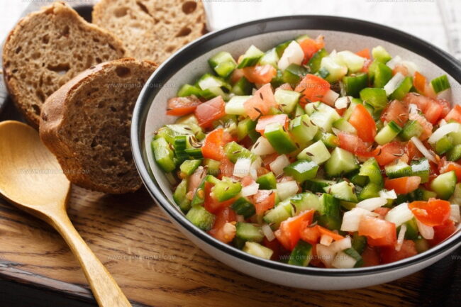 Can Spanish Salads Be a Main Course, or Are They Only Starters?