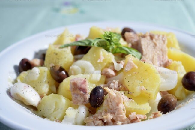 Potato And Tuna Salad (Ensalada De Patatas Con Atun)